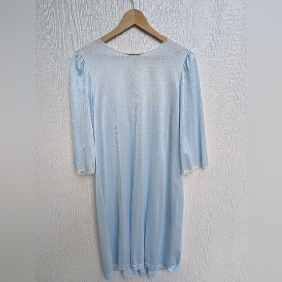 Vintage Vanity Fair Blue Lacy Cottagecore Victorian Satin Nightie Nightgown Med - Picture 5 of 5